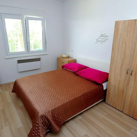 Hébergement de vacances Holiday House With Pool Omiš