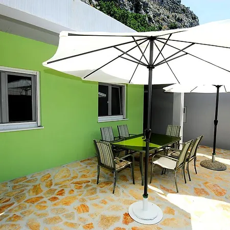 Holiday House With Pool *