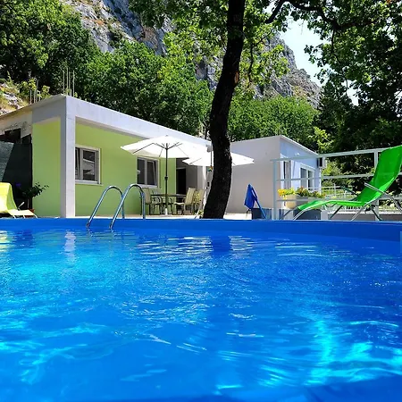 Holiday House With Pool Omiš